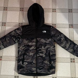 Boys The North Face Camo Puffy Jacket